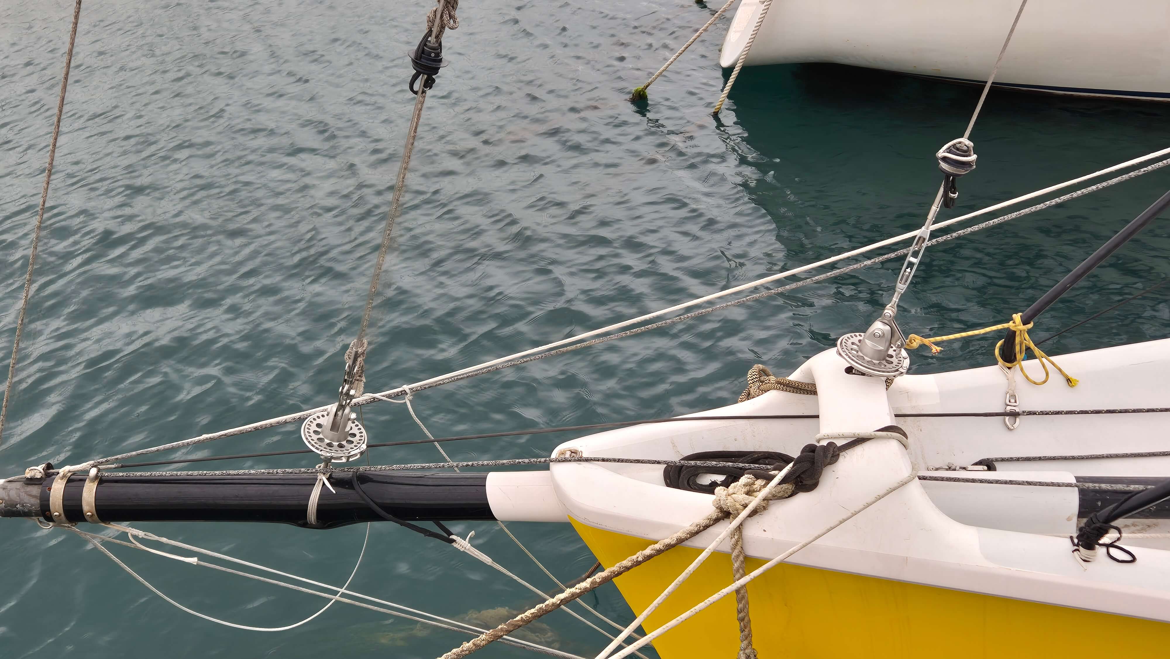 Canting keel mechanism